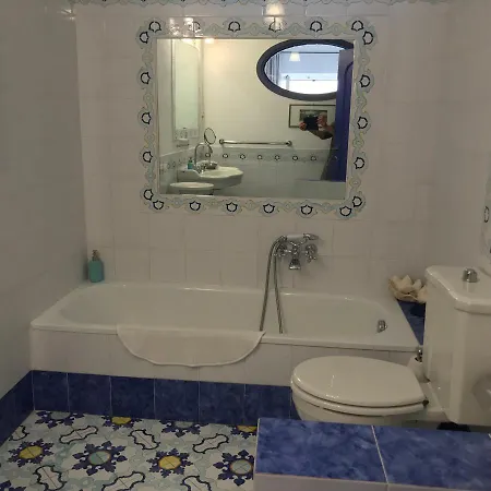Lägenhet La Casa Sulla Scogliera *