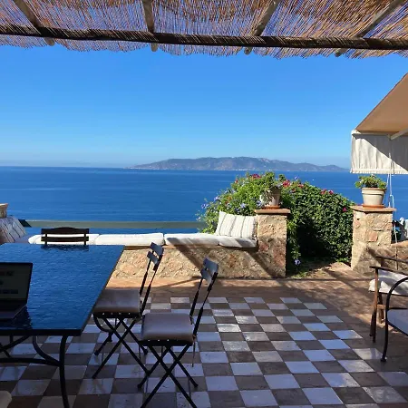 Lägenhet La Casa Sulla Scogliera