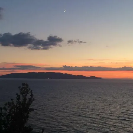 Lägenhet La Casa Sulla Scogliera