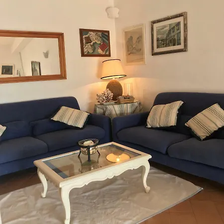 La Casa Sulla Scogliera